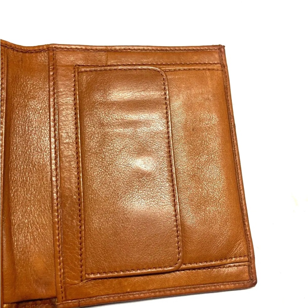 VINTAGE GUCCI LOGO EMBOSSED SOFT LEATHER WALLET - Picture 10 of 16